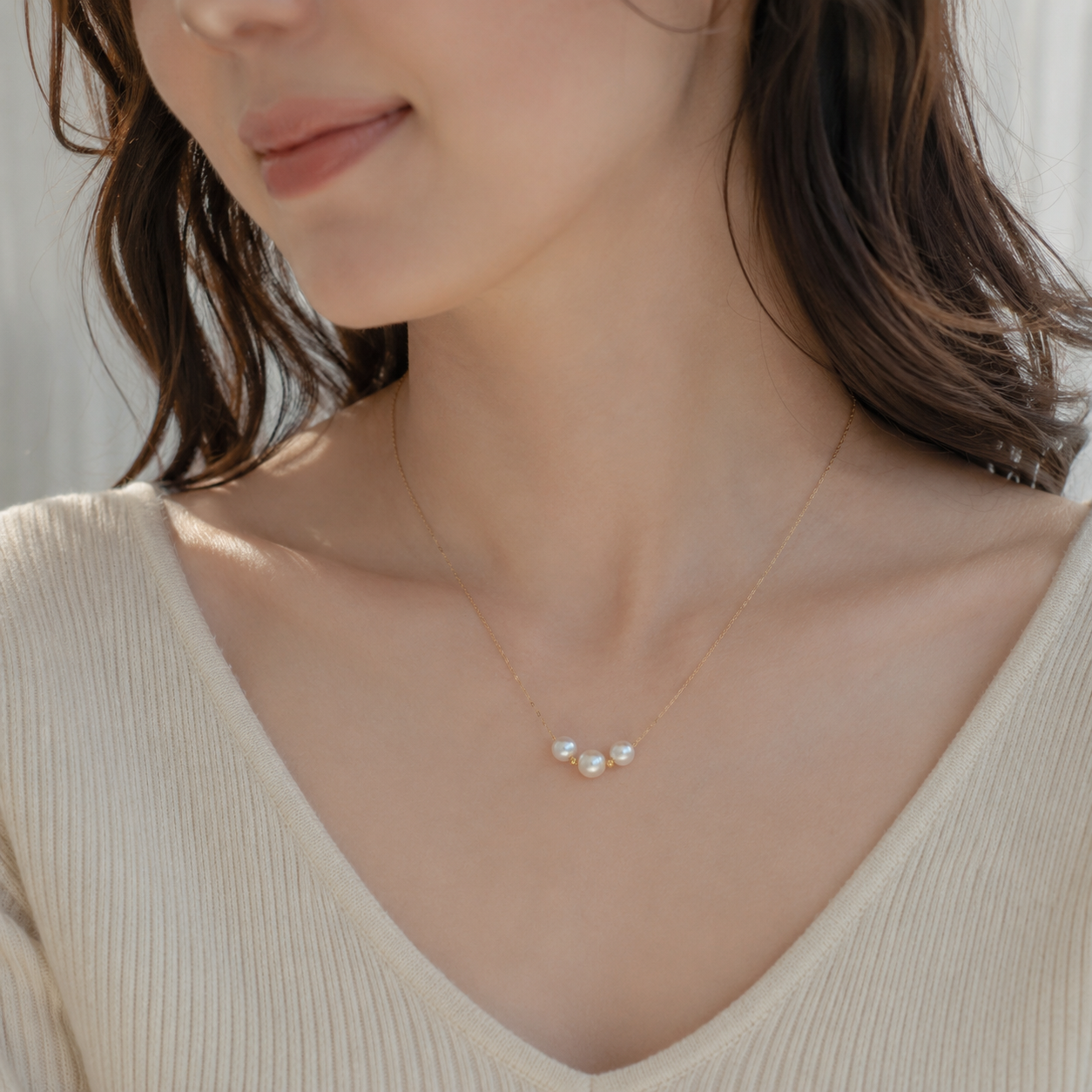 Golden Smile Pearl Necklace