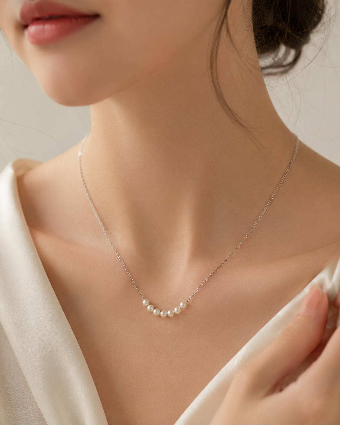 Silver Smile Pearl Necklace