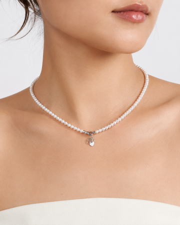 Classic freshwater pearl necklace product view